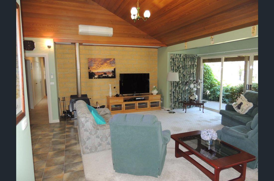 Brand New 1 Bedroom Apartment In First Class Location